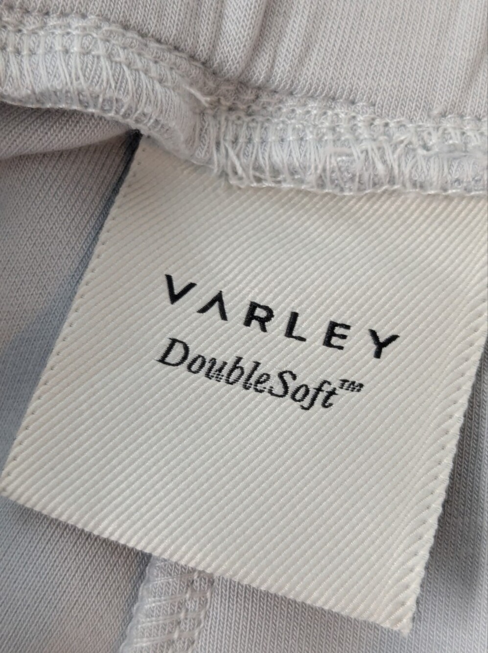 Varley • Alder High Rise DoubleSoft Shorts 5.5" - Picture 7 of 9